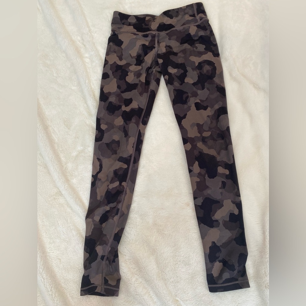 Camouflaged Black Leggins